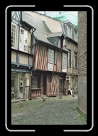 Bretagne10-012_13A_a * In der Altstadt von Rennes * 533 x 800 * (131KB)